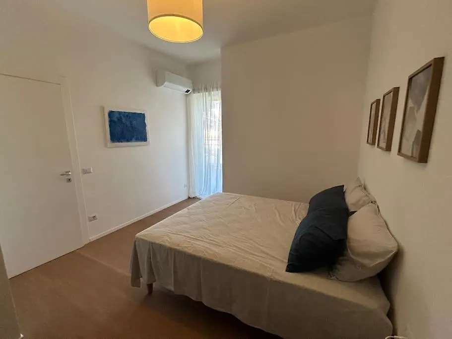 Momenti Di Felicita A Roma Apartment 0*, Rome