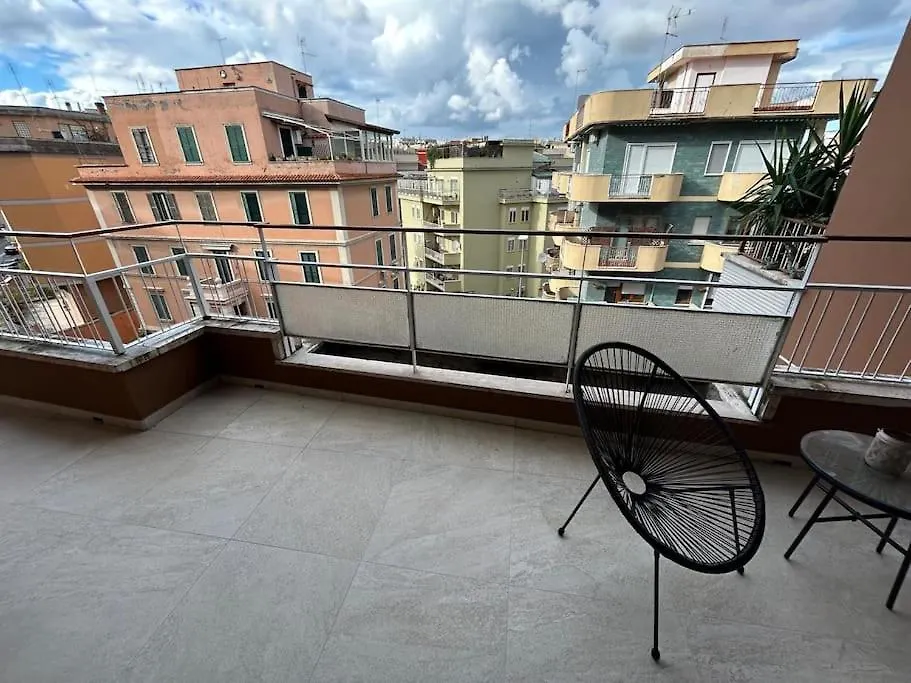 Momenti Di Felicita A Roma Apartment